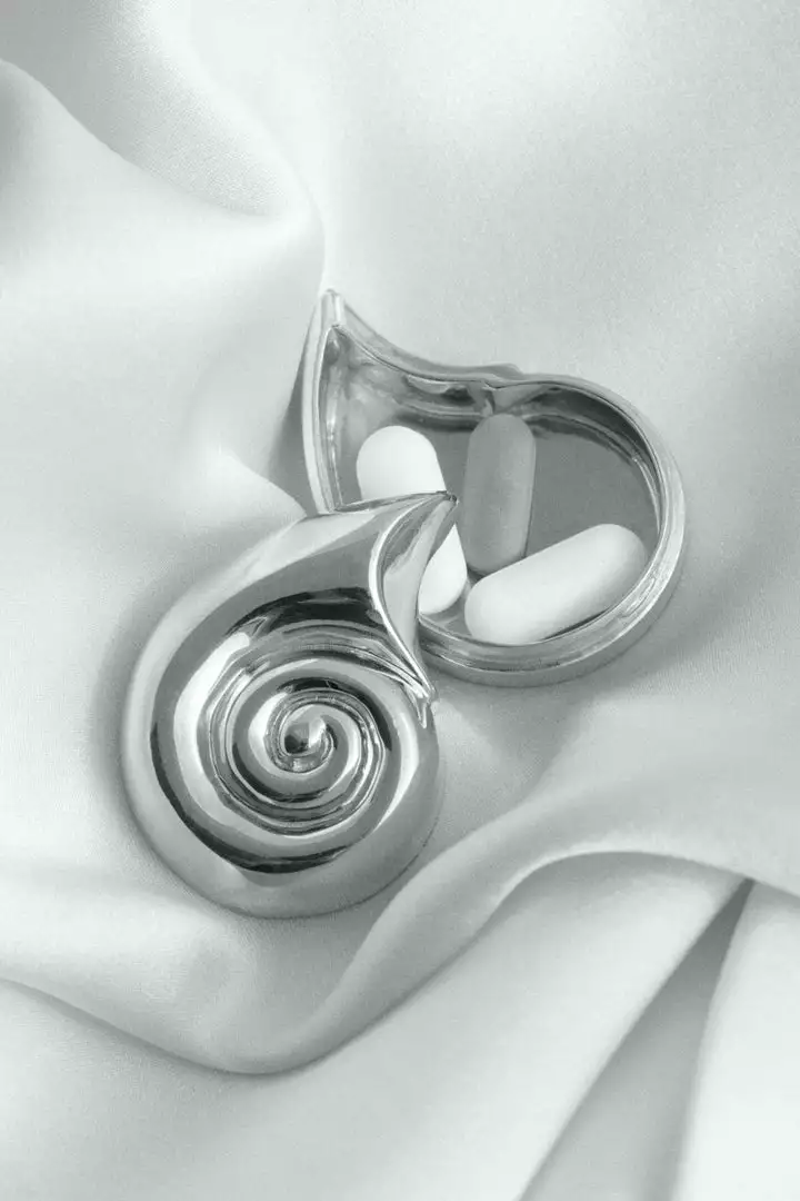 Sophie Buhai Fashion Jewellery Nautilus Pill Box 2 Sophie Buhai Fashion Jewellery Nautilus Pill Box