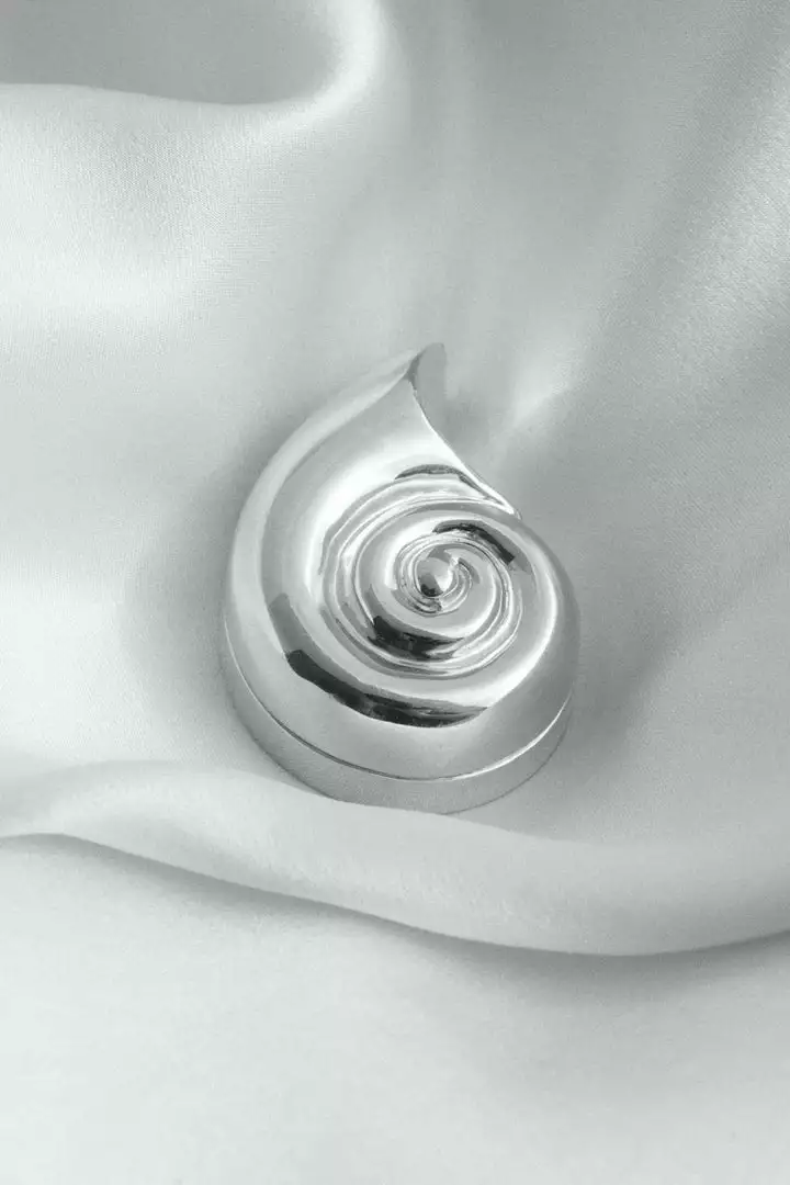 Sophie Buhai Fashion Jewellery Nautilus Pill Box 3 Sophie Buhai Fashion Jewellery Nautilus Pill Box