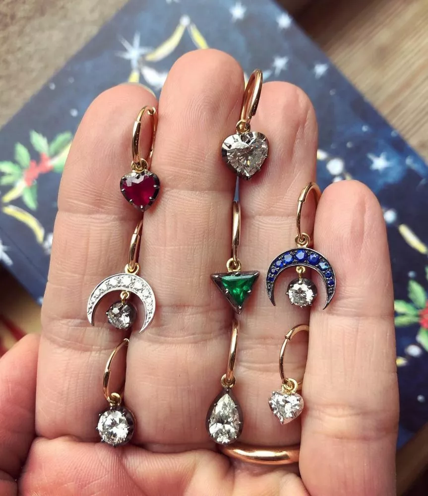 Jessica McCormack Signature Gypsets - Sapphire And Diamond Crescent Moon Fashion Jewellery 2 Jessica McCormack Signature Gypsets - Sapphire And Diamond Crescent Moon Fashion Jewellery